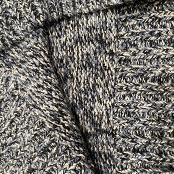 Blue and Black Sweater - Picture 4 of 4